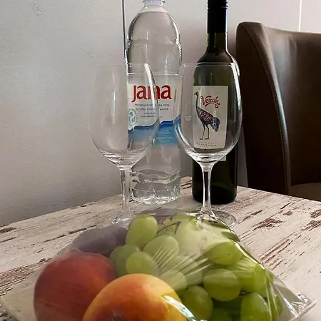 بيت ضيافة Adaleta 2*