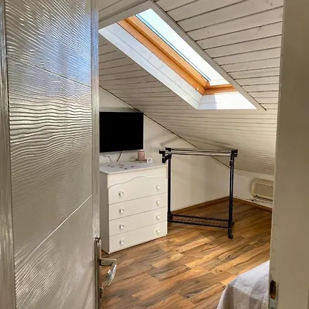 Adaleta بيت ضيافة 2*