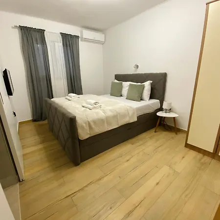 Πανσιόν Adaleta Ντουμπρόβνικ