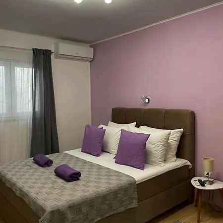 Πανσιόν Adaleta