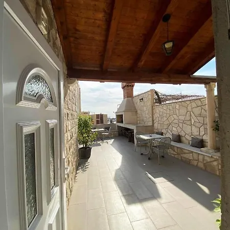 Guest house Adaleta 2*