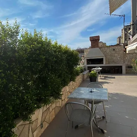 Guest house Adaleta 2*